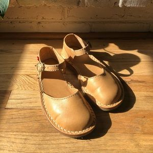 Duckfeet Mols Mary Janes in "Bio" (Natural Leather) Size 37